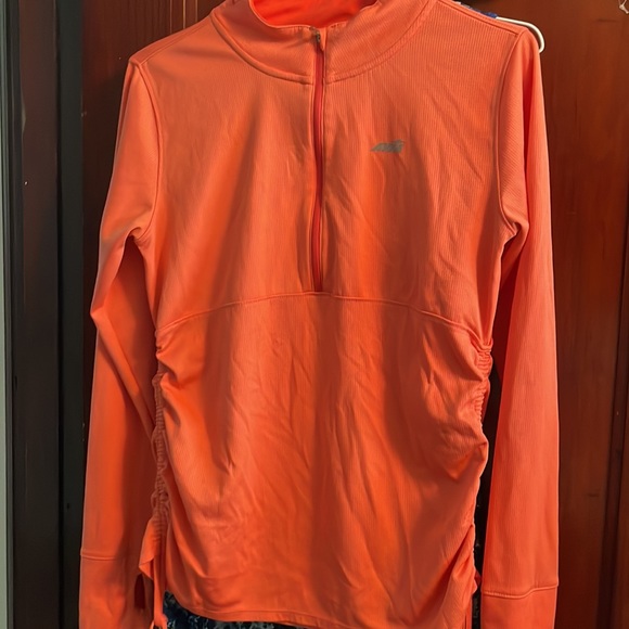 Orange 1/4 zip jacket pull over from Avia - Picture 4 of 5
